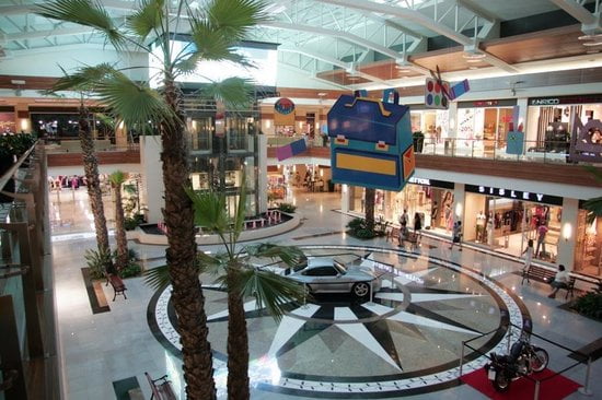 Topani Shopping Center
