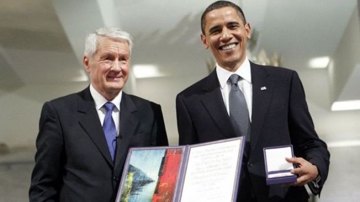 أوباما يتسلم جائزة نوبل