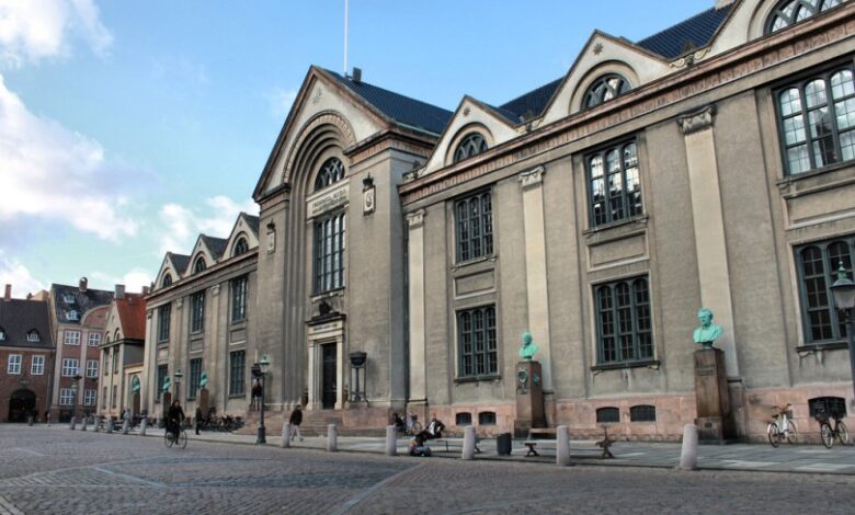 تقدم جامعة كوبنهاجن منح دراسية ممولة بالكامل للطلاب الدوليين ومتاحة لمدة 3 سنوات في الدنمارك.يغطي هذا العرض الراتب الشهري الذي يبدأ من