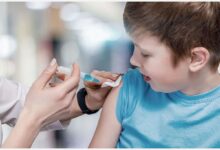 باشرت فايزر، الثلاثاء، إجراءات التقدّم بطلب رسمي لدى السلطات الصحية الأميركية لتطعيم الأطفال باستخدامها لقاحها المضاد لكوفيد-19.