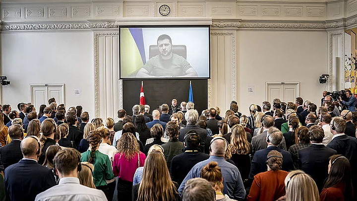خطاب زيلينسكي إلى مجلس النواب الدنماركي: على الرغم من الوضع الخطير للرئيس الأوكراني فولوديمير زيلنيسكي في كييف