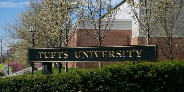 جامعة تافتس Tufts