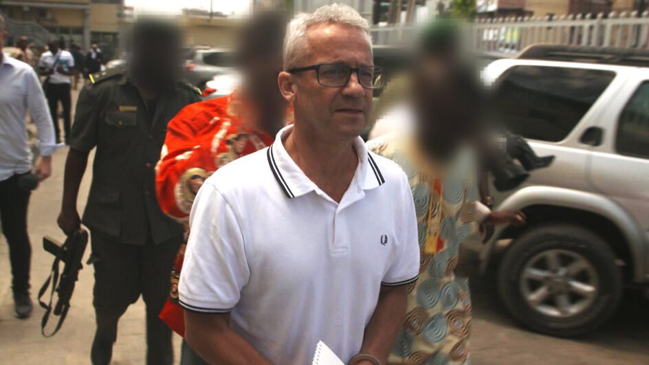 أكدت وزارة الخارجية الحكم بالإعدام شنقاً على الدنماركي البالغ من العمر 56 عاماً والمدعو Peter Nielsen بقضية قتل مزدوج ارتكبت في نيجيريا عام