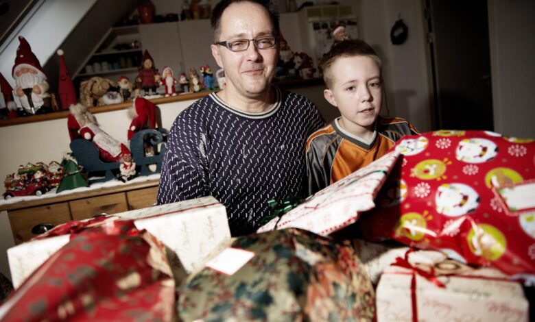 زاد عدد المتقدمين للحصول على مساعدات عيد الميلاد هذا العام. حيث كلف التضخم العائلات الدنماركية الكثير حتى الآن.