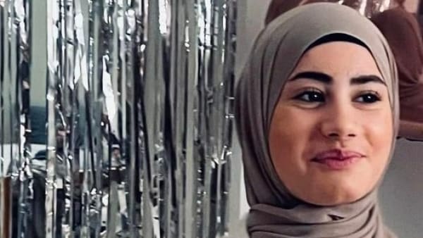 اختفاء الفتاة المدعوة آية الحيدري والبالغة من العمر 14 عاماً فقط. حيث لم تعد إلى منزلها بعد أن اوصلت أخيها الأصغر إلى روضته كالمعتاد.