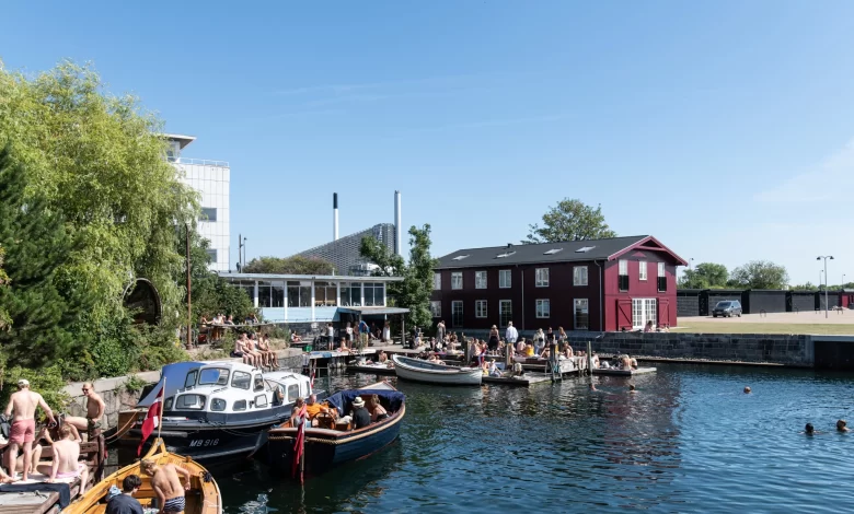 ستخضع منطقة Refshaleøen  لتغييرات كبيرة حيث سيتم تحويلها من منطقة مهرجانات وأحداث اجتماعية إلى منطقة سكنية.