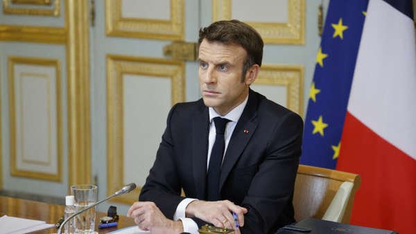 صرح الرئيس الفرنسي أن حدة أعمال العنف قد تراجعت
